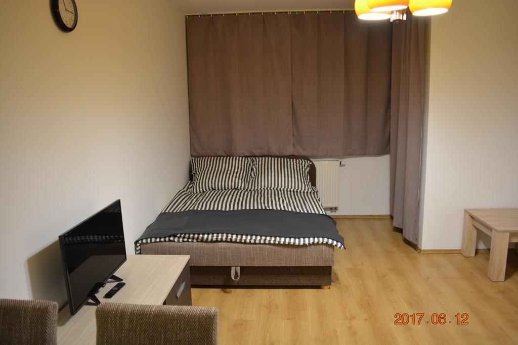 Appartamento GÓBÉ Apartman Hajdúszoboszló Esterno foto